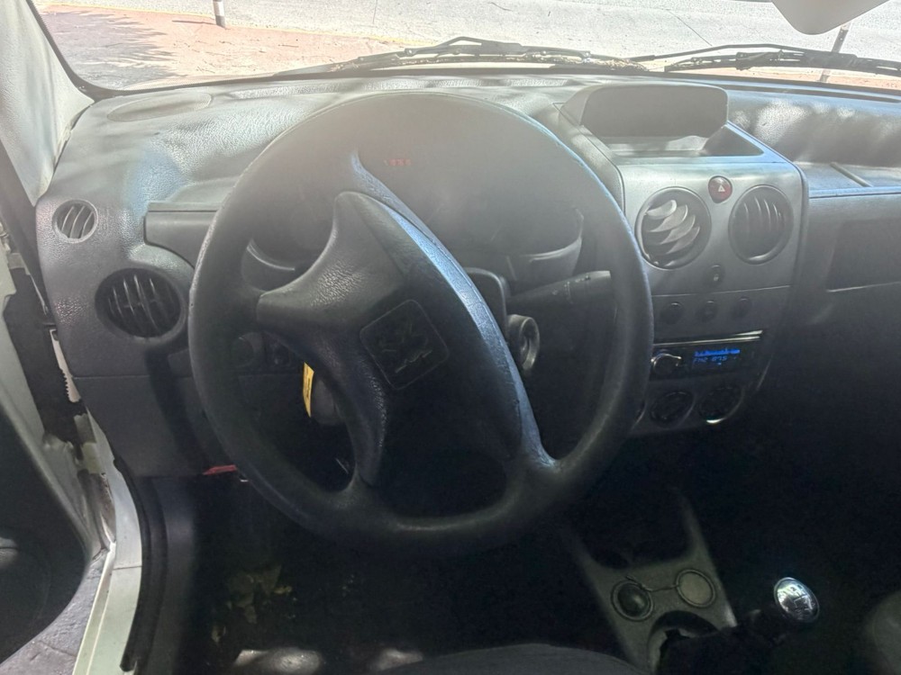 Peugeot Partner CONFORT 1.6 HDI — foto 6